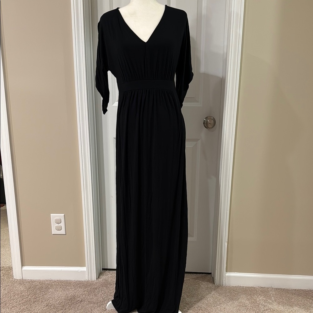 Isabel Maternity by Ingrid & Isabel Black Maxi Dress
